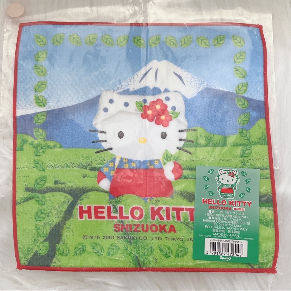 NWT Hello Kitty mini towel Sanrio 2001 Gotochi Shizuoka Hand Towel Souvenir - Picture 1 of 4